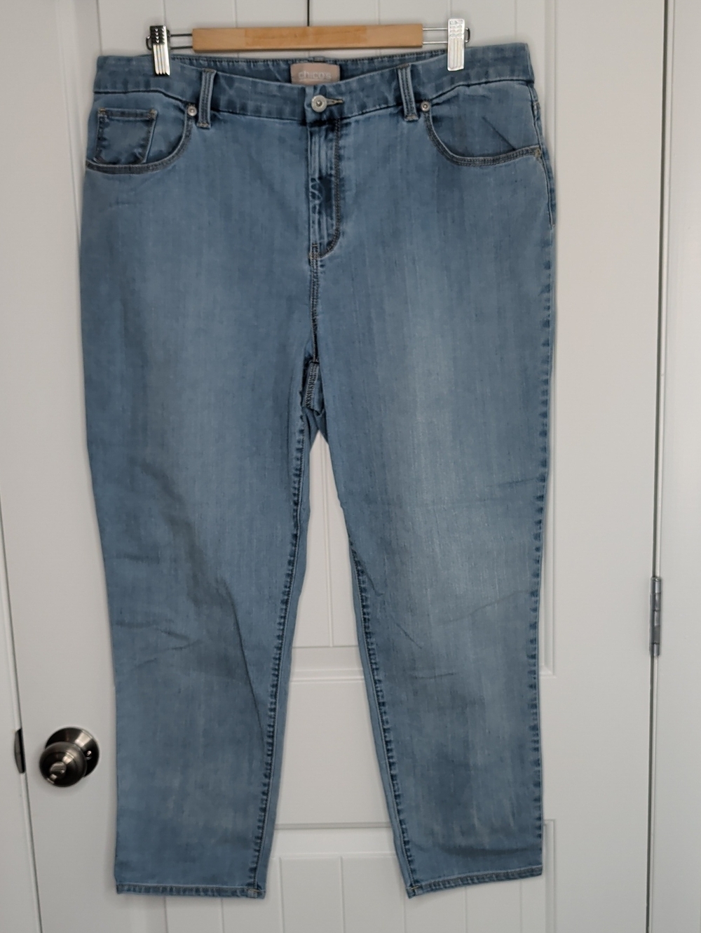 Chico's Light Blue Women's Jeans Size 2.5 Ankle (L/14) Denim